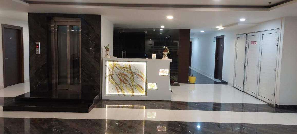 Hotel Ssr Grand Hyderabad Exterior foto